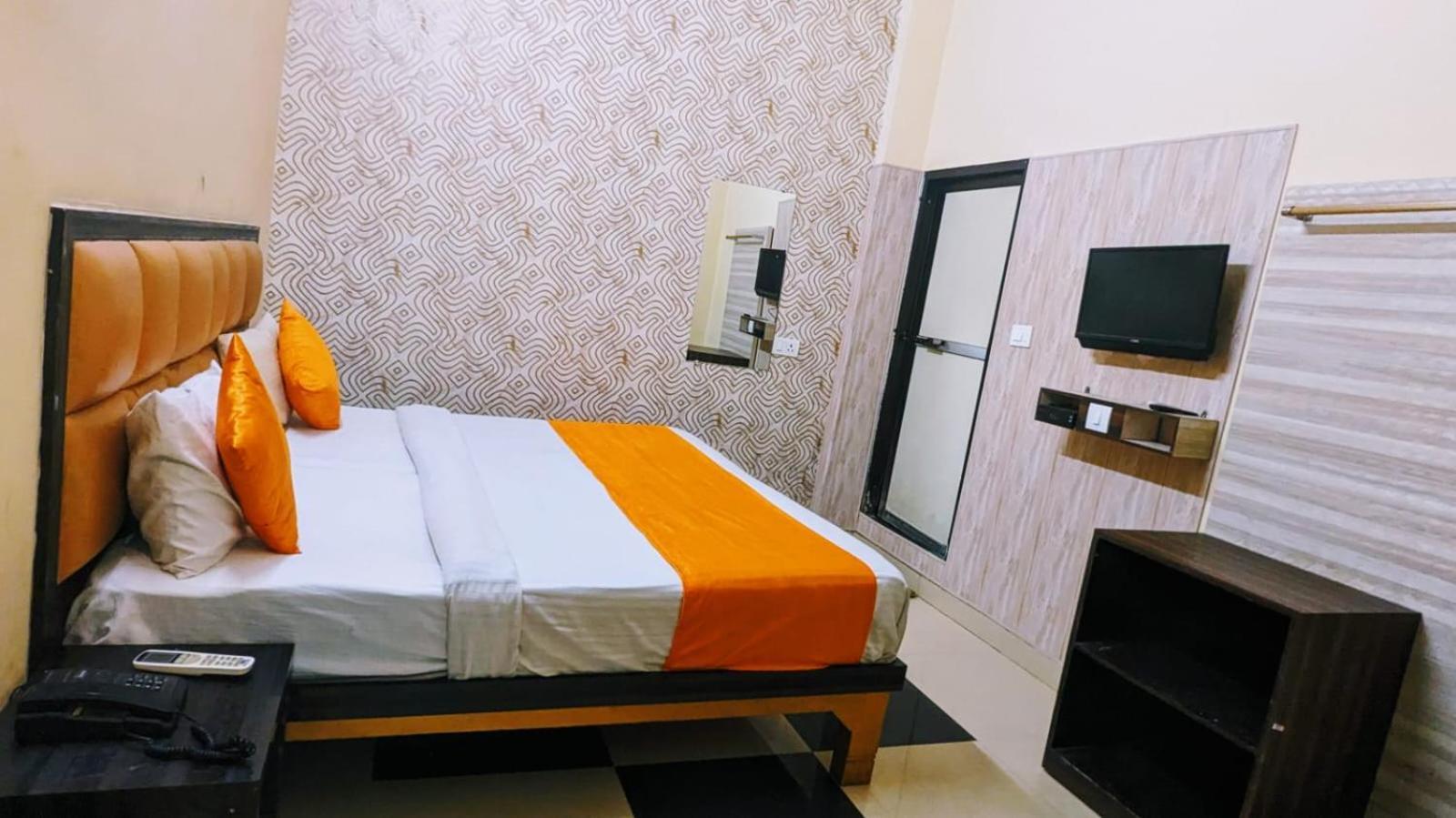 Homestay Jee,